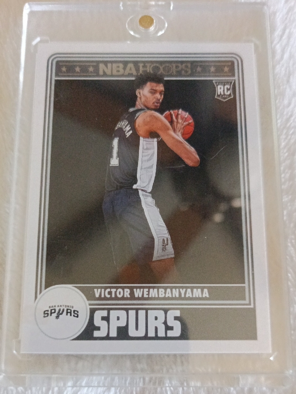 Victor Wembanyama NBA Hoops Rookie Card - Spurs - Black & White #289